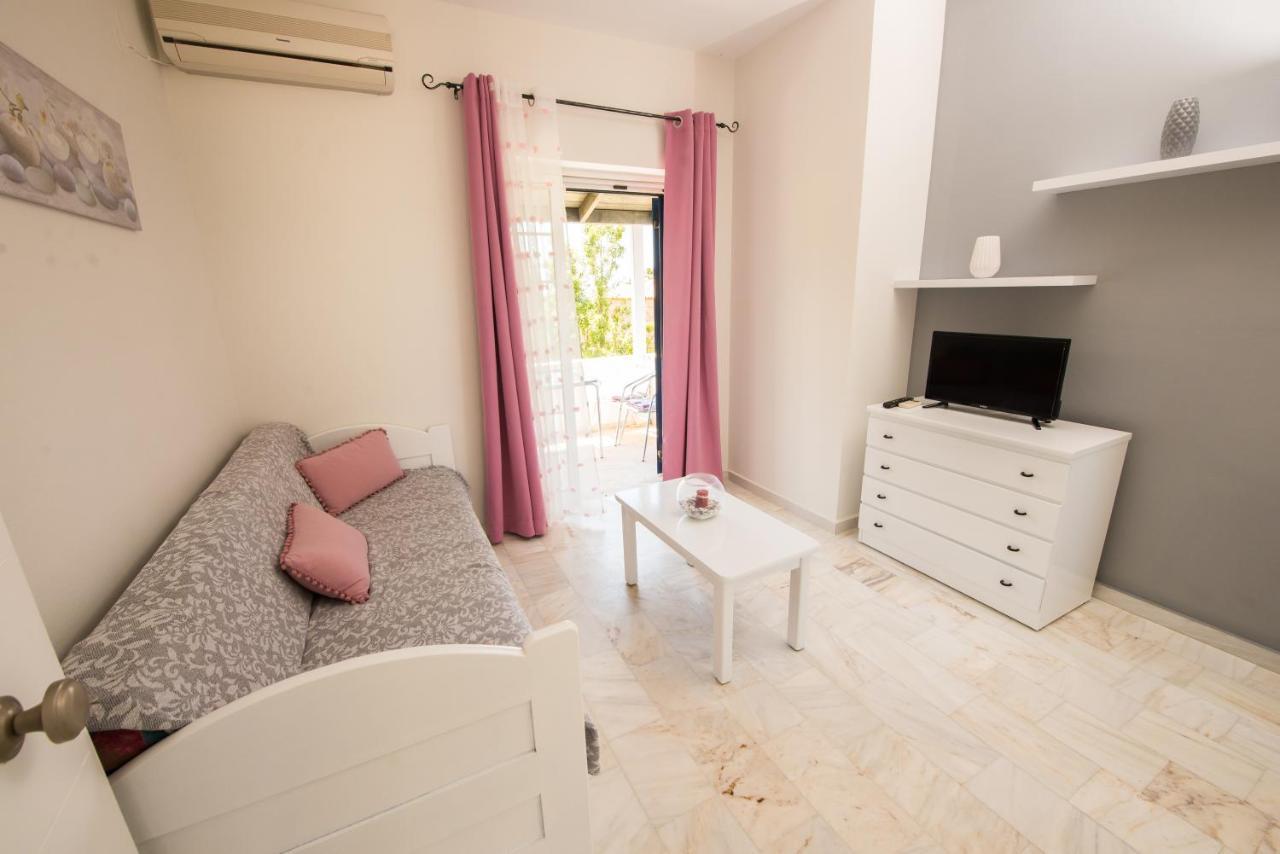 Apartment Ifigenia's Stoupa