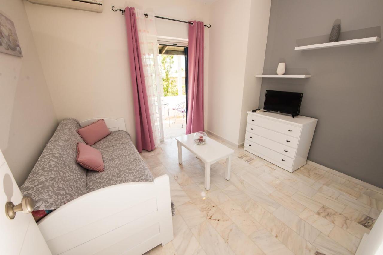 Ifigenia's Apartment Stoupa