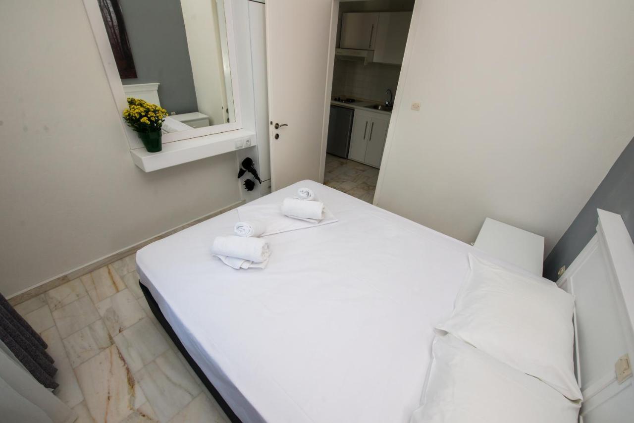 Ifigenia's Apartment *